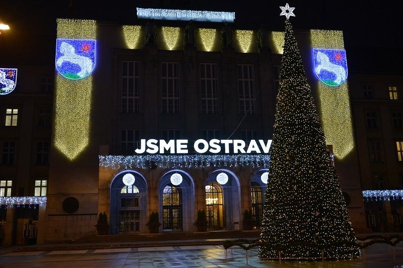 Světelná vánoční výzdoba v Ostravě